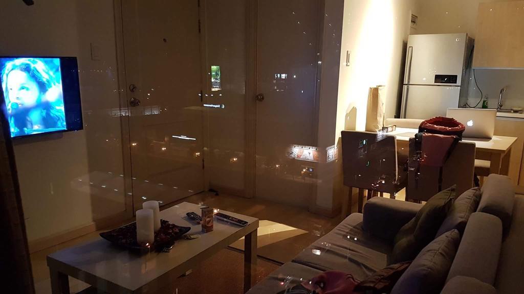 מנילה Ortigas 2 Bedroom Corner Unit With 2 Queen Across Shangrila מראה חיצוני תמונה
